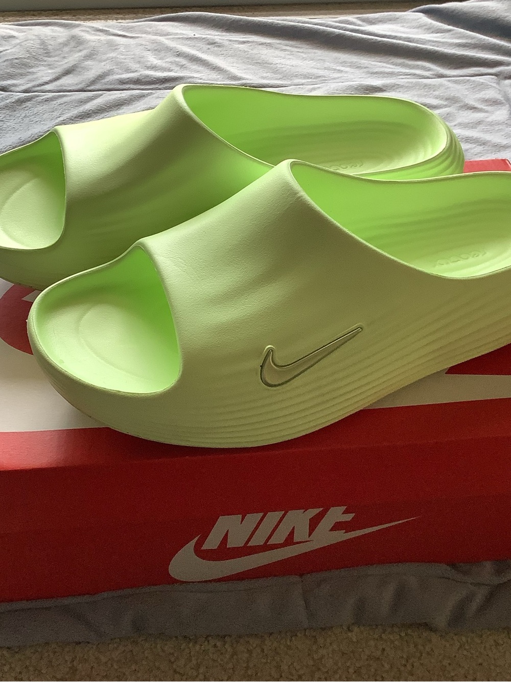 Nike ReactX Rejuven8 Slide VOLT, men’s 10